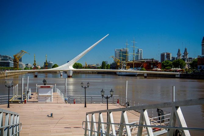 Tour of Buenos Aires with Guide and Lunch Included - What this Buenos Aires tour is really offering