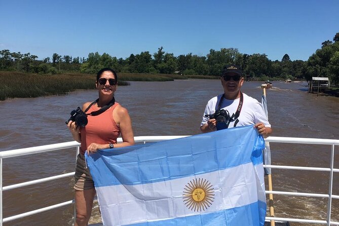 Tour to the North Zone of Buenos Aires and Navigation in Tigre - One hour through the Tigre Delta