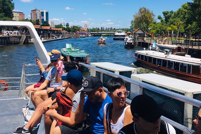 Tour to the North Zone of Buenos Aires and Navigation in Tigre - Tasting Argentine flavors in La Boca