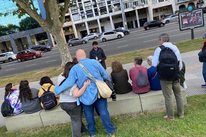 True Crime Buenos Aires: A Walking Tour - Seven stories over a short Recoleta route