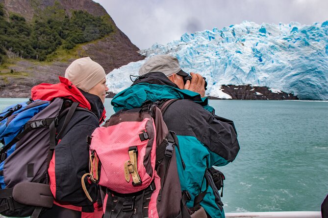 Unique Gourmet Experience - Perito Moreno Glacier Boat Ride - From El Calafate to Port La Soledad