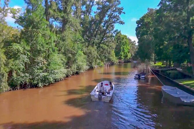 Unveiling Tigre Secrets of Delta & Rio de la Plata - Puerto de Frutos and island-made goods