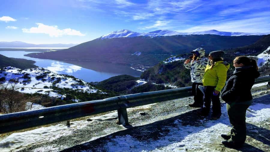 Ushuaia 4WD Off-Road Adventure: Hidden Lakes & Argentine BBQ - Garibaldi Pass and the first lake views