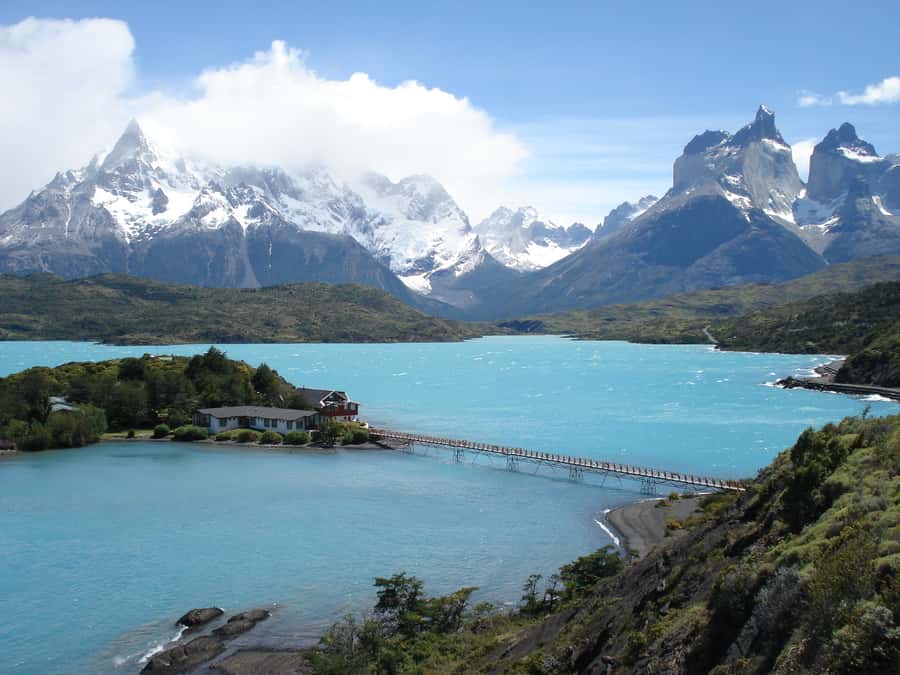 Ushuaia 4WD Off-Road Adventure: Hidden Lakes & Argentine BBQ - Summer canoeing on Lake Escondido