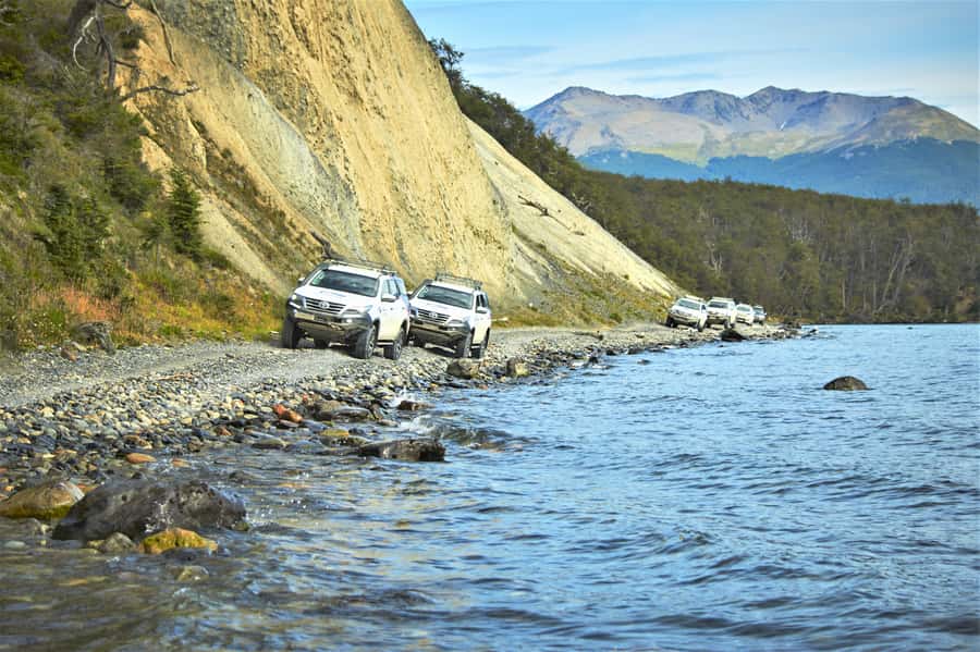 Ushuaia: Off-Road 4X4 Lakes Tour - Why these two lakes make a strong day trip