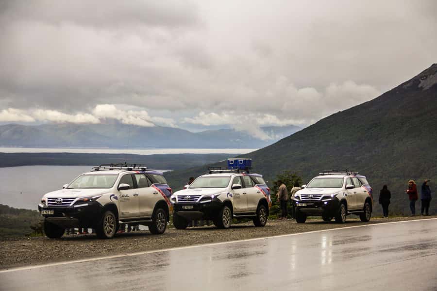 Ushuaia: Off-Road 4X4 Lakes Tour - The 75-minute 4x4 route through forest and mud