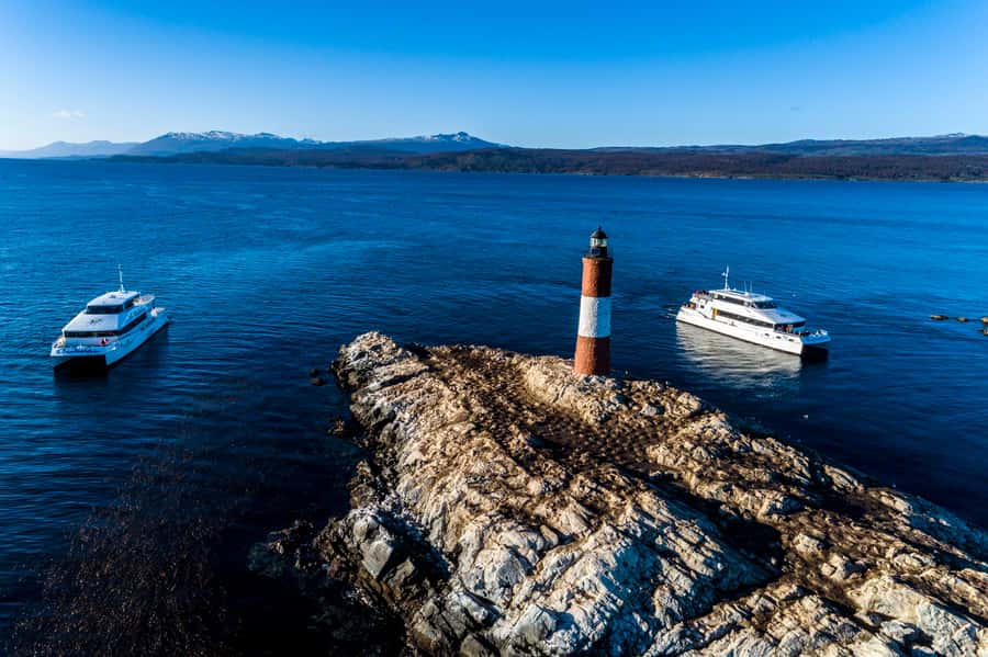 Ushuaia: Penguin Watching Tour by Catamaran - Sea Lion Island and Les Eclaireurs Lighthouse