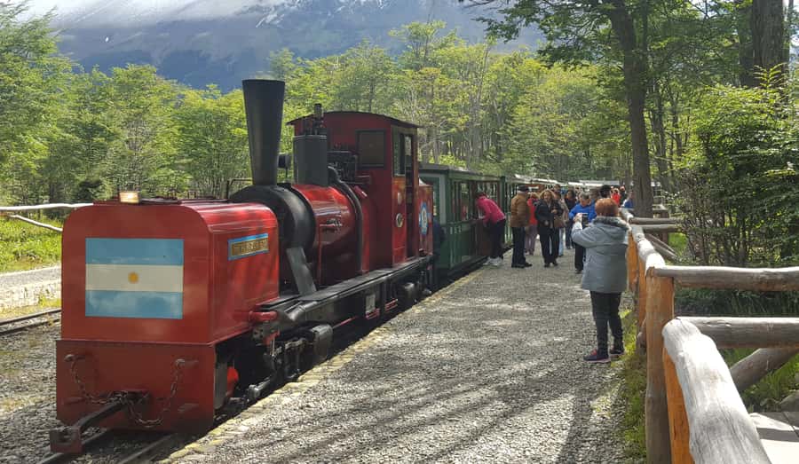 Ushuaia: Private Tour Tierra del Fuego National Park - Key points at a glance