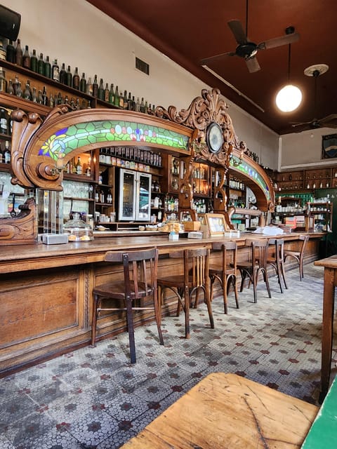 Walking Tour of San Telmo and La Boca with local food - San Telmo Market and the freedom to browse