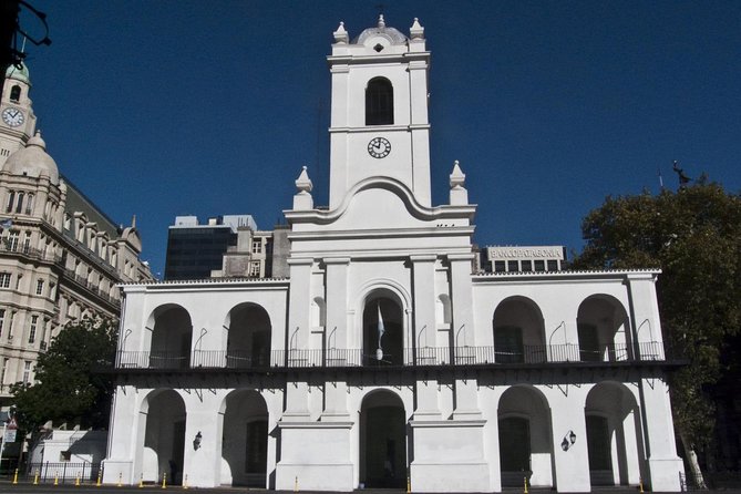 Walking Tour of the Plaza de Mayo in Buenos Aires - What the two-hour format gives you
