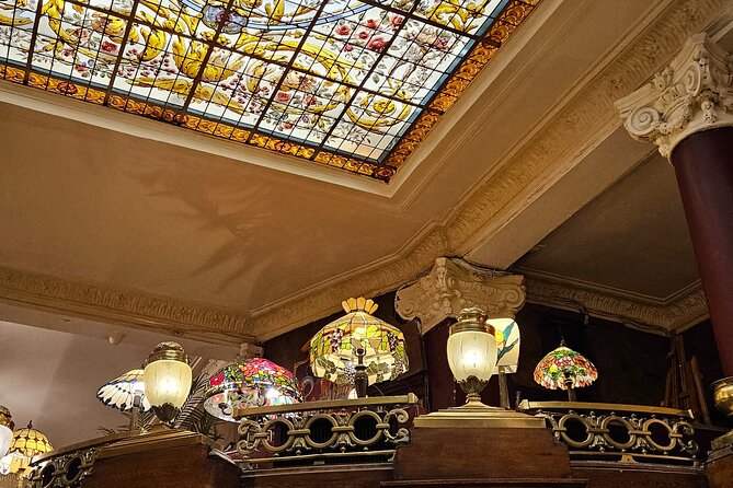Walking tour: Plaza de Mayo and coffee time at Cafe Tortoni´s - Timing, walking, and practical planning